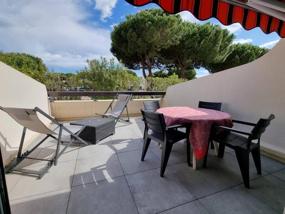 En Bord De Mer, Avec Grande Terrasse Et Climatisation Le Grau-du-Roi Exterior foto
